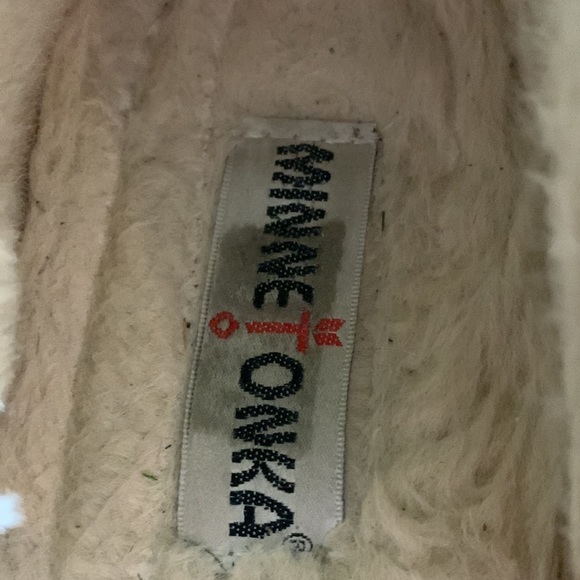 Tan slippers size 11 - Picture 3 of 5